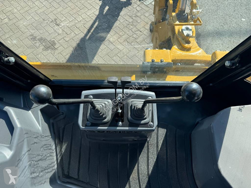 Terna Caterpillar 424 4X4 ( UNUSED )