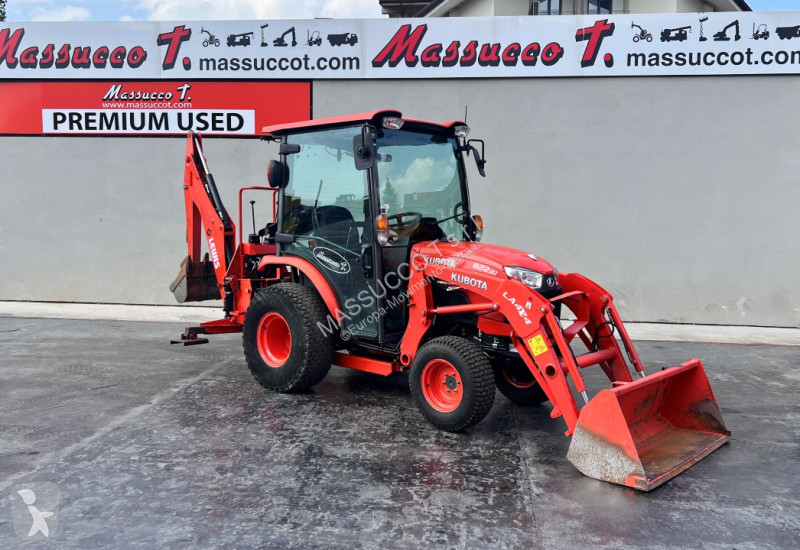 Экскаватор-погрузчик Kubota  B2231 4x4 CON...