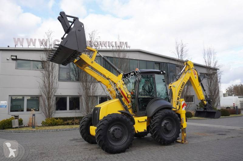 Buldoexcavator New Holland