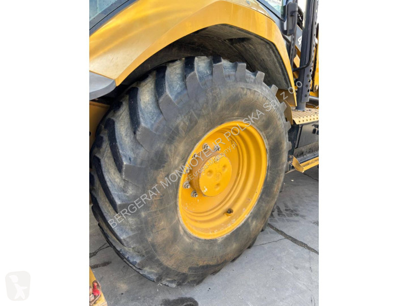 Koparko-ładowarka Caterpillar 432F2