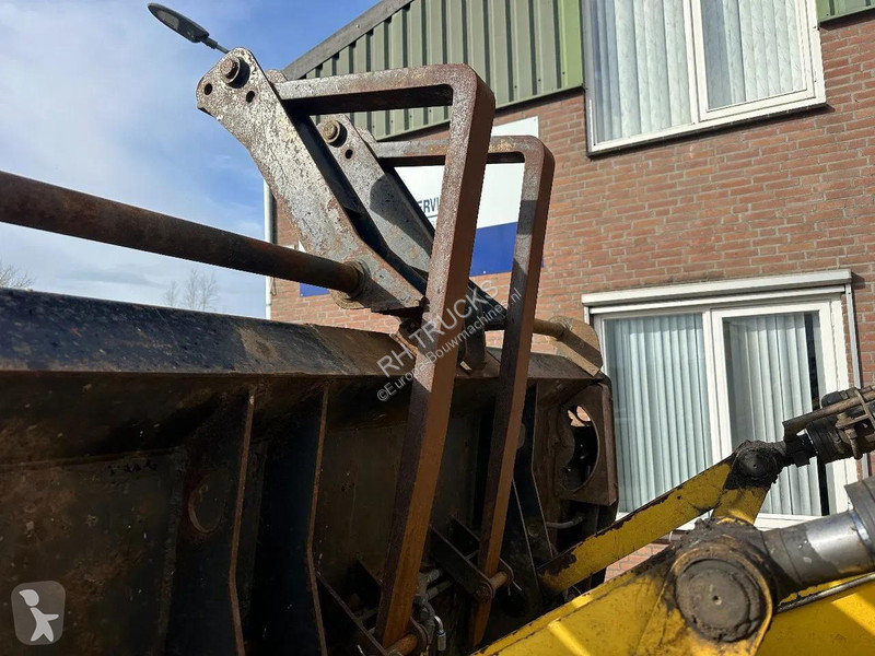 Экскаватор-погрузчик New Holland B , CE, 240 MM...