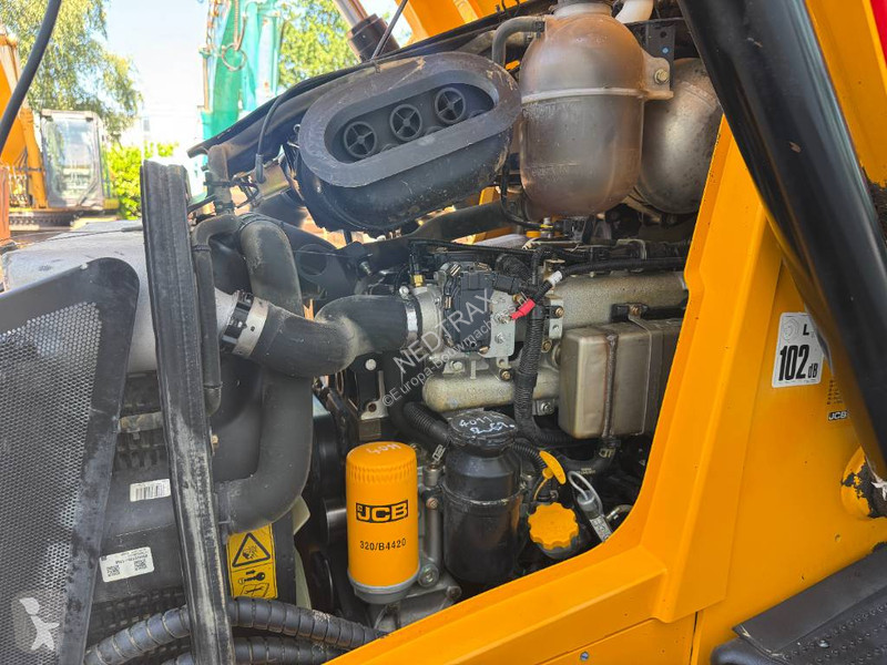 Traktor med grab JCB 3 CX 2017