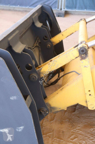 Tractopelle New Holland B80B
