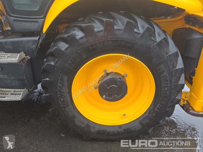 Rýpadlo-nakladač JCB 4CX PRO