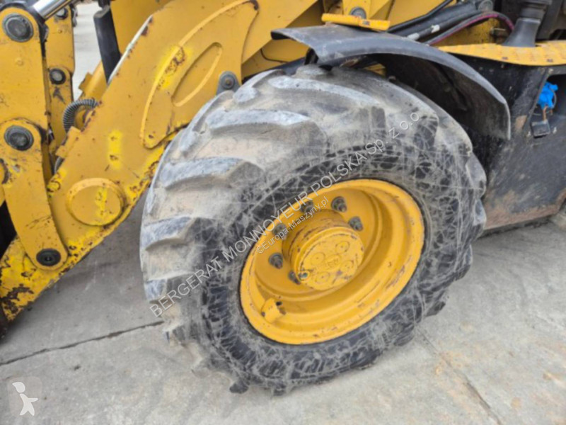 Tractopelle Caterpillar 432F2