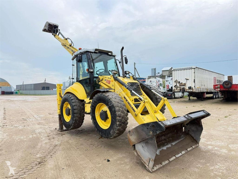 لودر حفار New Holland 4PS