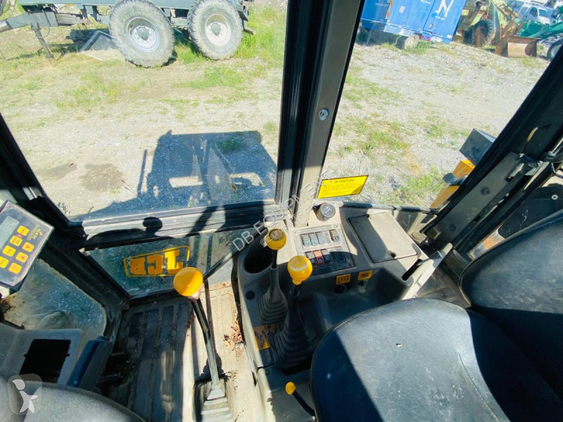 Retroescavadora JCB TRACTOPELLE 5,2T (NET DE...
