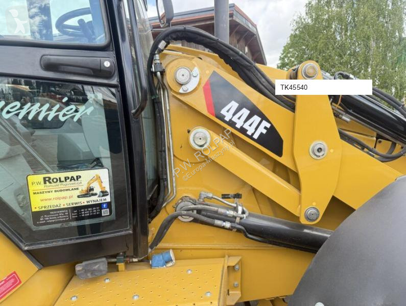Retroescavadora Caterpillar 444F