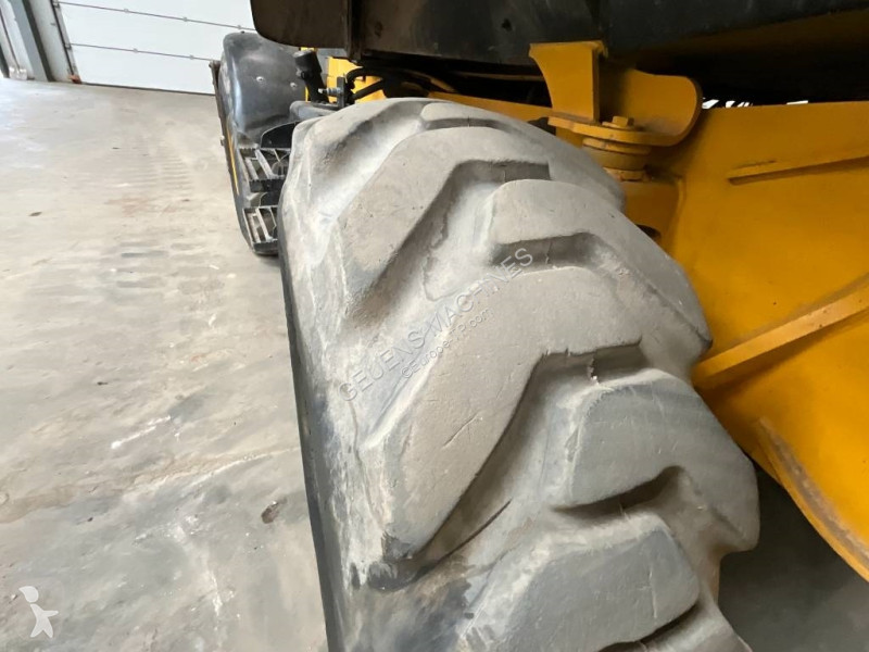 Retroescavadora JCB 2 CX Streetmaster 4 WS