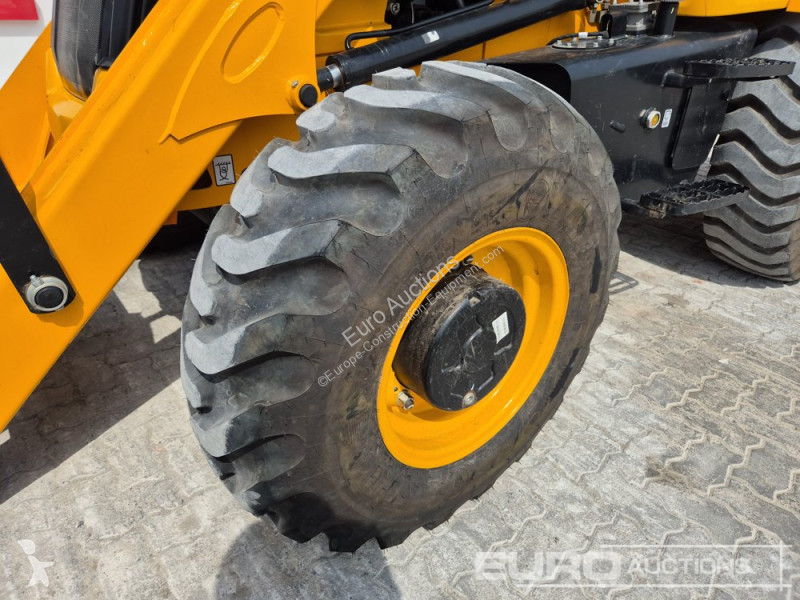 Retroescavadora JCB 3DX PLUS