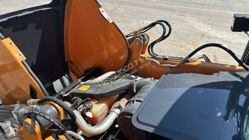 Traktor med grab Case 4x4
