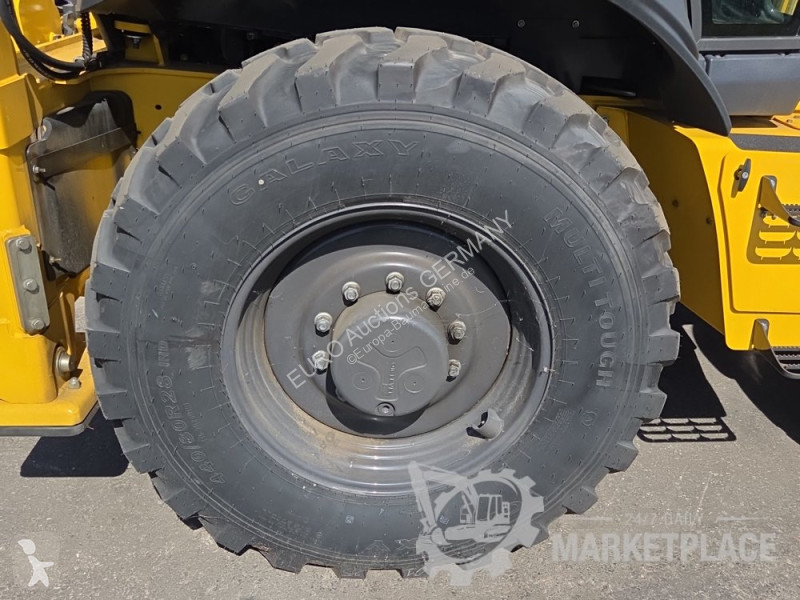 Bagr New Holland C