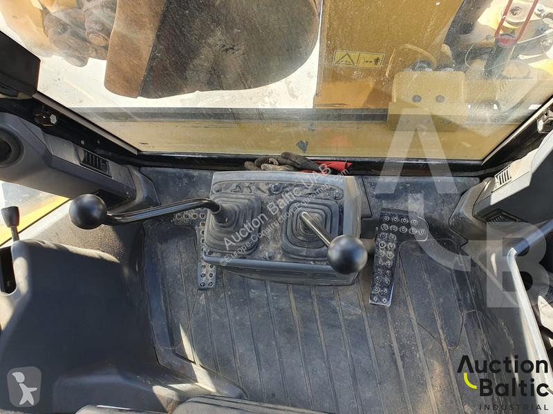 Buldoexcavator Caterpillar 434 F2