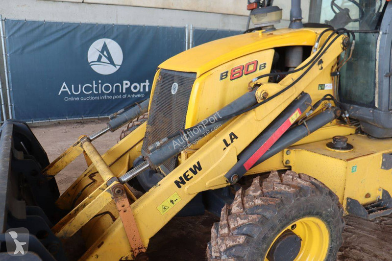 Tractopelle New Holland B80B-SS
