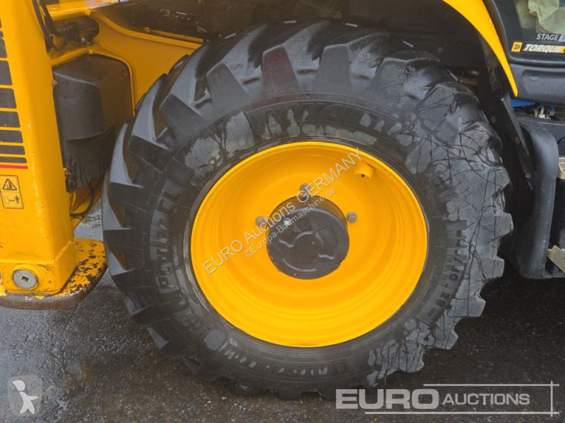 Rýpadlo-nakladač JCB 4CX PRO