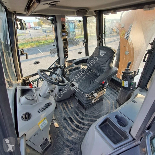 Tractopelle Case 695 SV