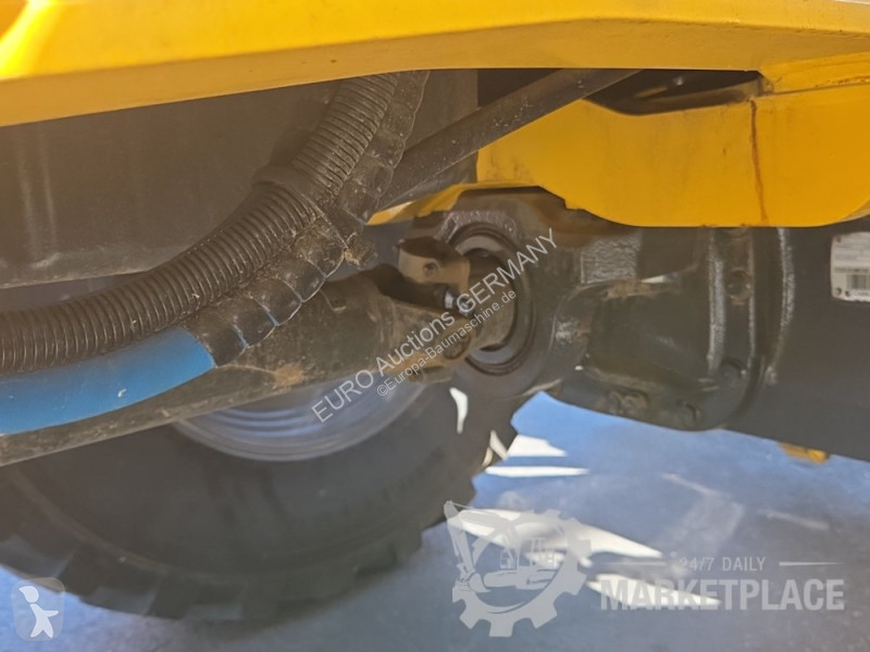 Bagr New Holland C