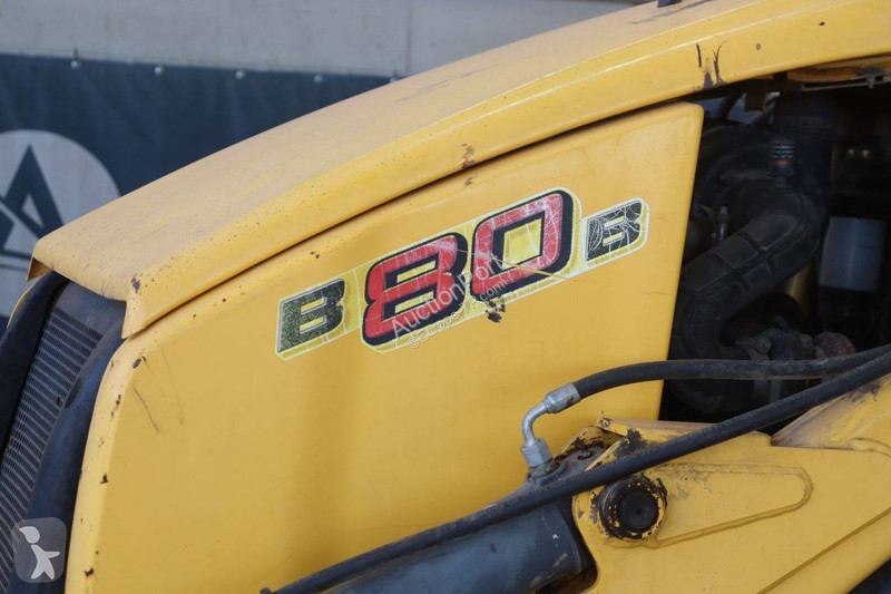 Tractopelle New Holland B80B