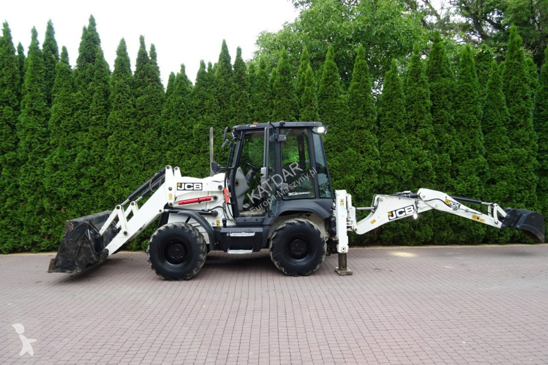 Buldoexcavator JCB 2CX 3CX