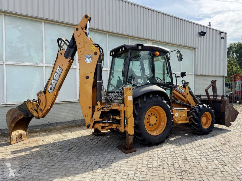Tractopelle Case