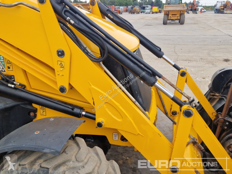 Retroescavadora JCB 3CX P21 ECO