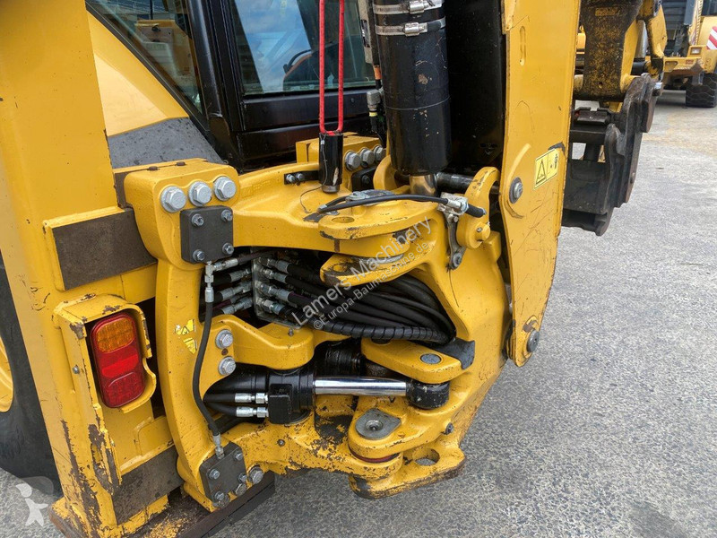 Traktor med grab Caterpillar 2 NVT