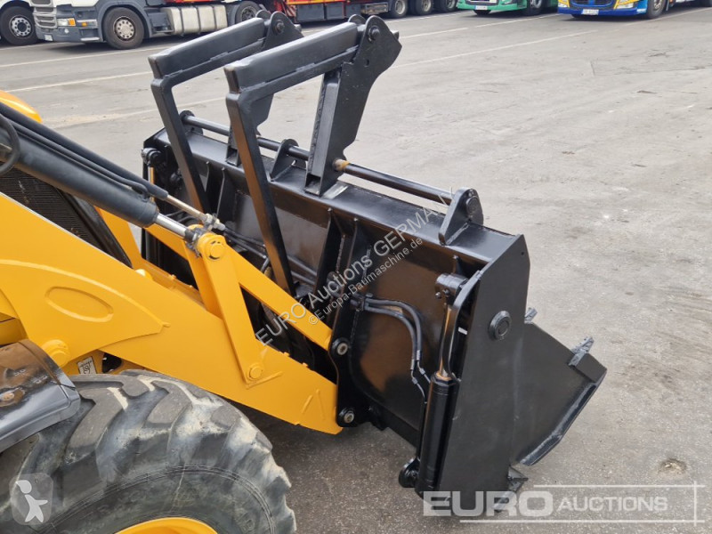 Traktor med grab JCB 3CX 14L4WM