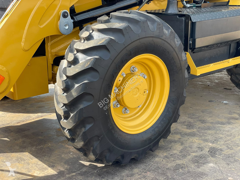 Rýpadlo-nakladač Caterpillar 424