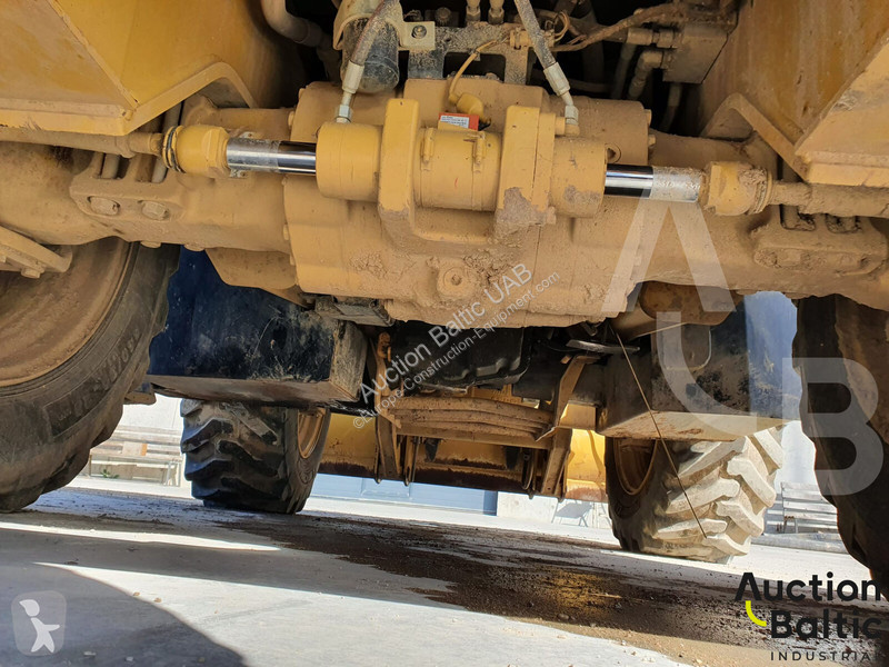Buldoexcavator Caterpillar 434 F2