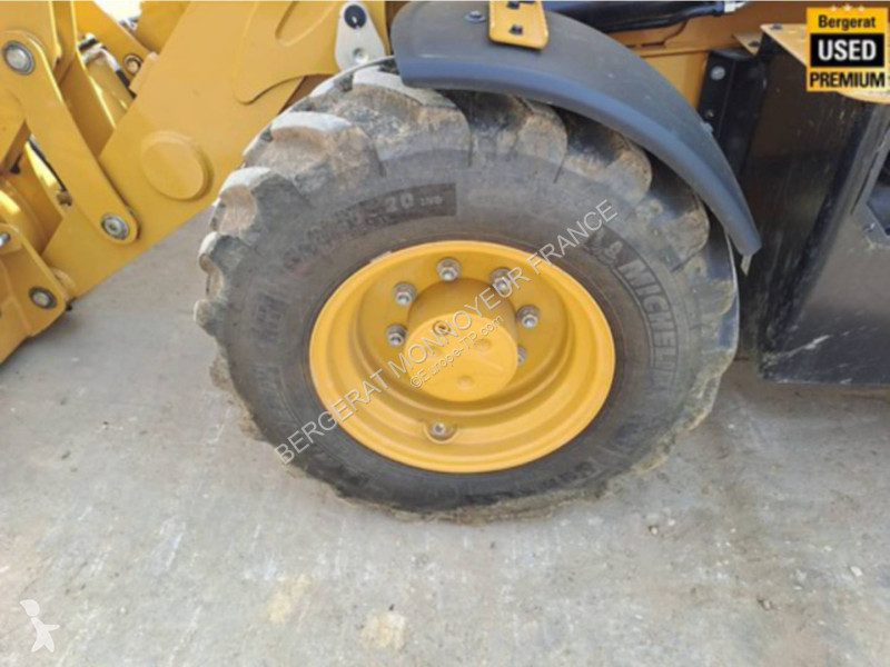 Багер-товарач Caterpillar 432