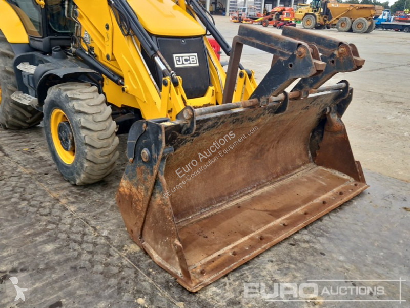Retroescavadora JCB 3CX P21 ECO