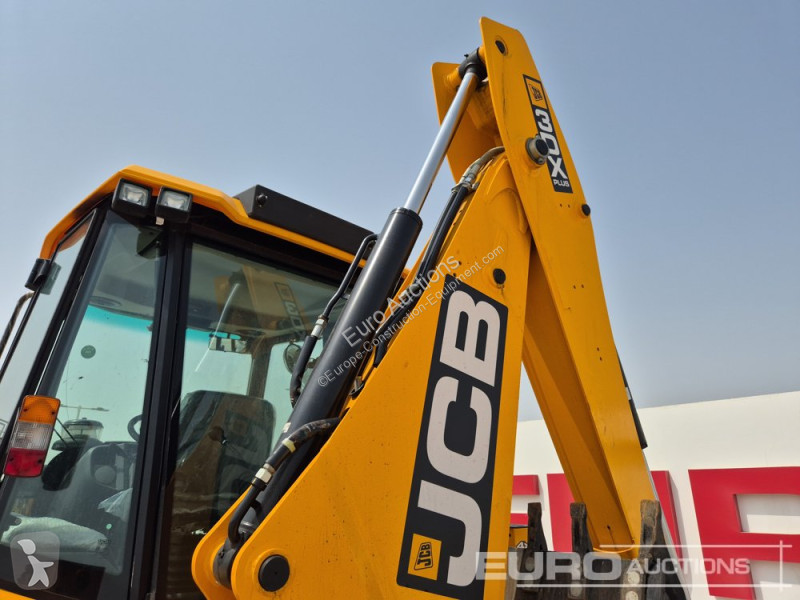 Retroescavadora JCB 3DX PLUS