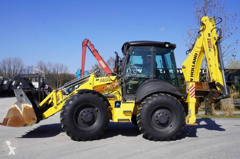 Buldoexcavator New Holland C backhoe loader /...
