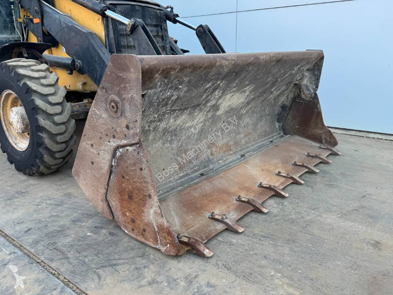 لودر حفار Caterpillar - Telescopic Boom /...