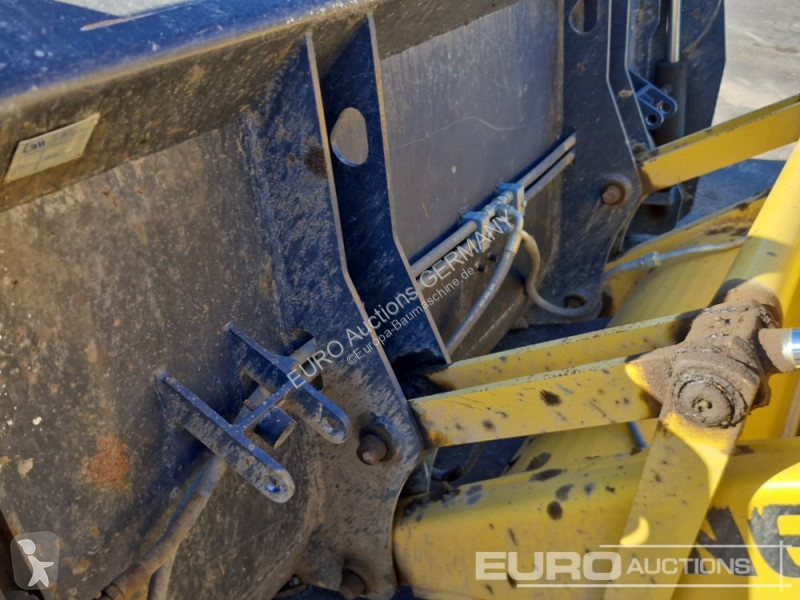 Bagr New Holland