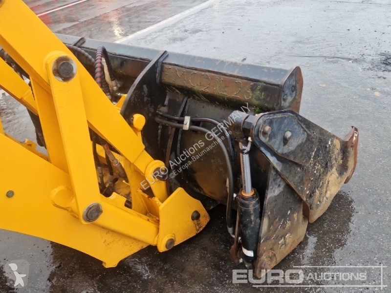 Buldoexcavator JCB 2CX