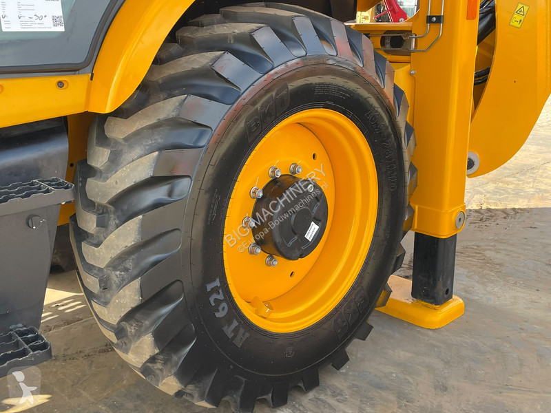 Koparko-ładowarka JCB 3DX 4WD hammerlines