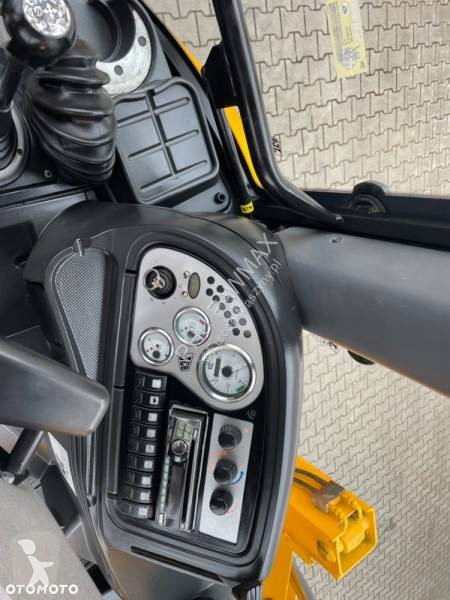 Retroescavadora JCB