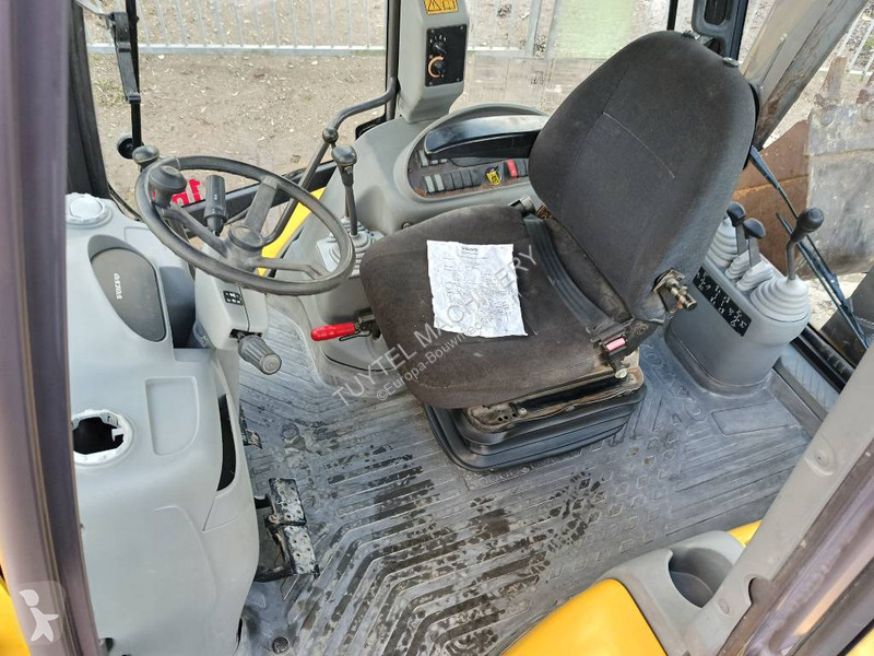 Terna Volvo + graaflaad combinatie backhoe...