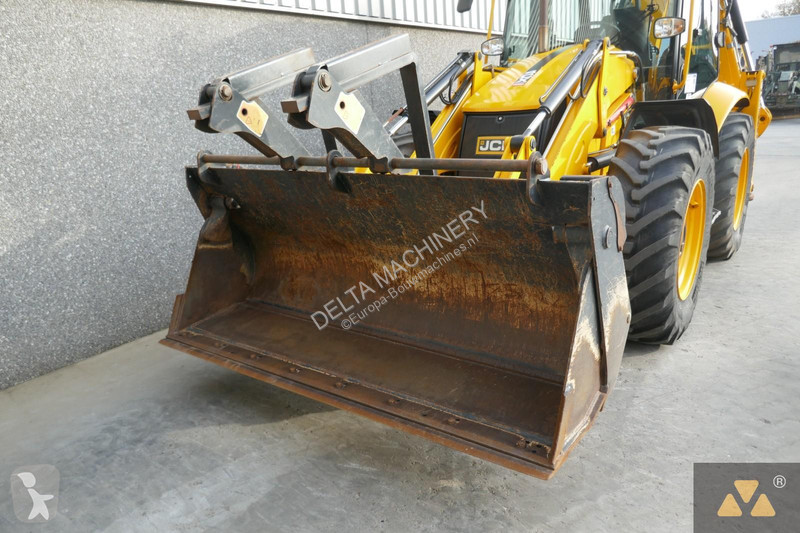 Traktor med grab JCB PRO