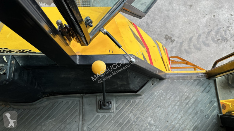 Экскаватор-погрузчик MF Automation 60HX 4X4