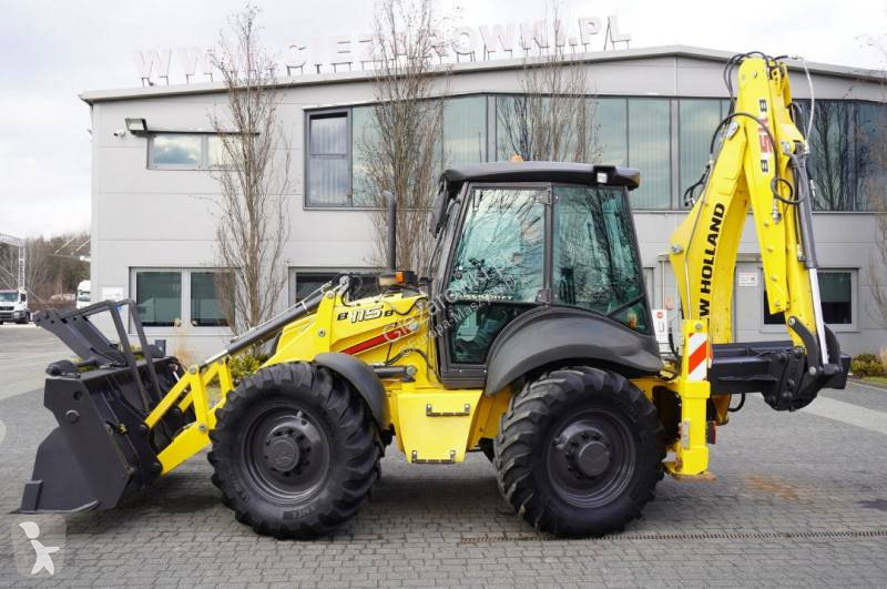 Buldoexcavator New Holland