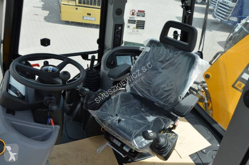 Bagr JCB 3CX PLUS 2026r / SILNIK 4,8L 109km /...