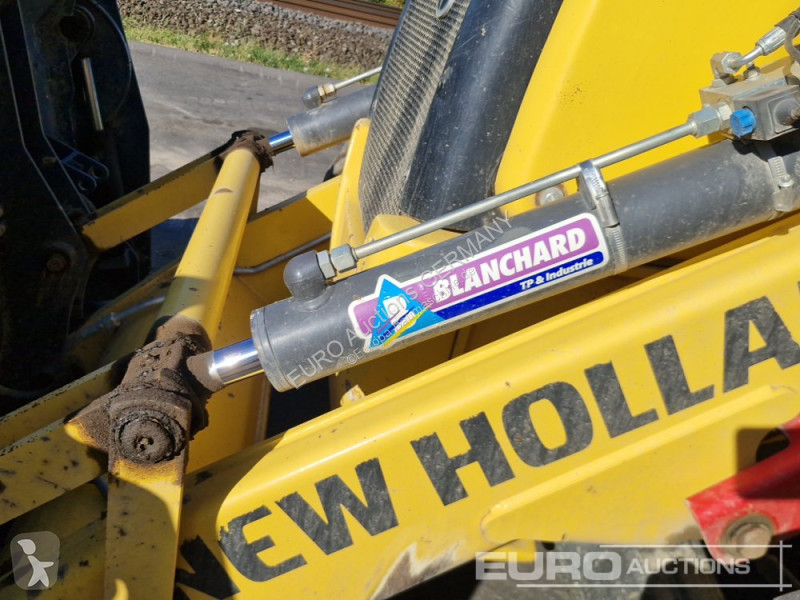 Bagr New Holland