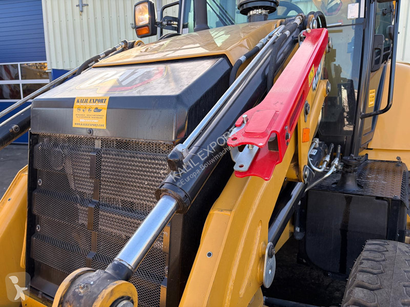 Экскаватор-погрузчик Caterpillar 424 Backhoe...