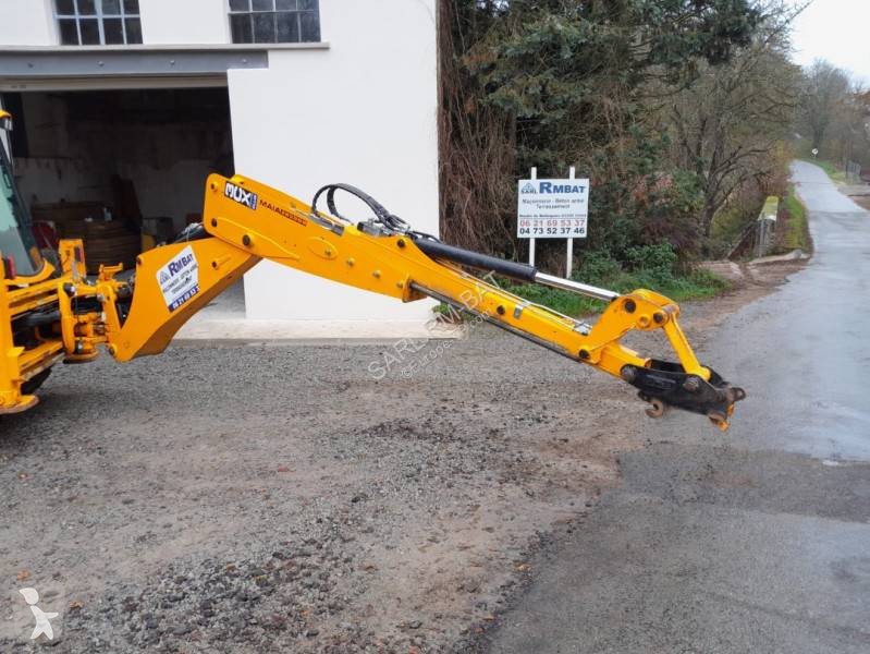 Retroescavadora JCB Plus
