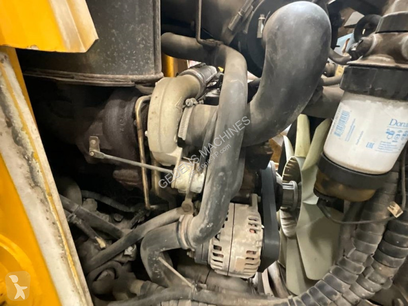 Retroescavadora JCB 2 CX Streetmaster 4 WS