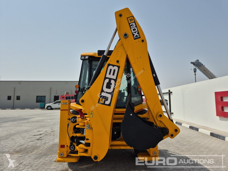 Retroescavadora JCB 3DX PLUS