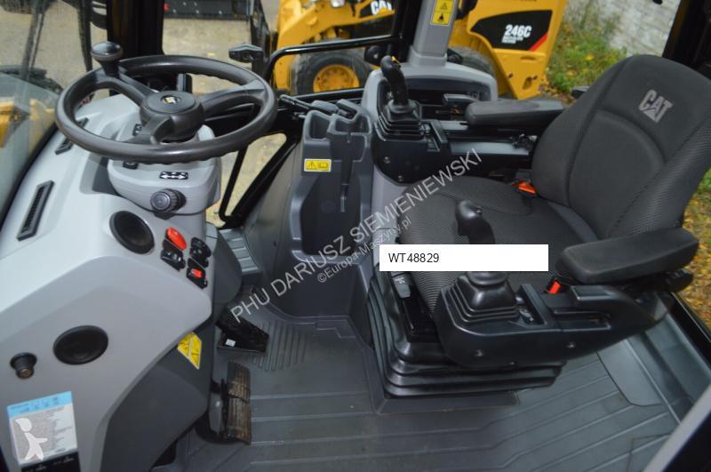 Bagr Caterpillar 444
