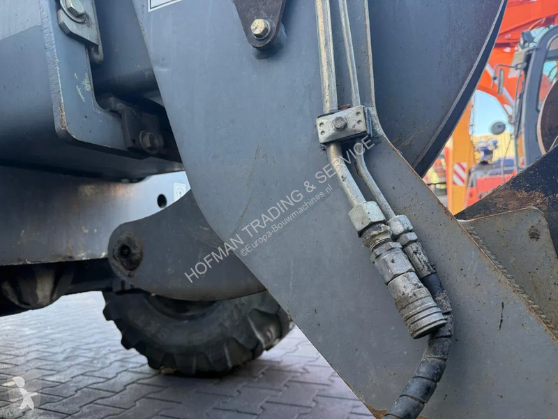 لودر حفار Haulotte MJX970